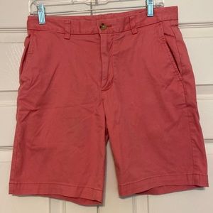 Vineyard Vines shorts for men, size 30 waist